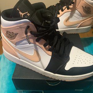 Air Jordan 1 Mid 'Crimson Tint': US Size 9.0